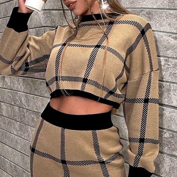 FALL TIME Sweater and Skirt Set Knitwear - Picture 1 of 17